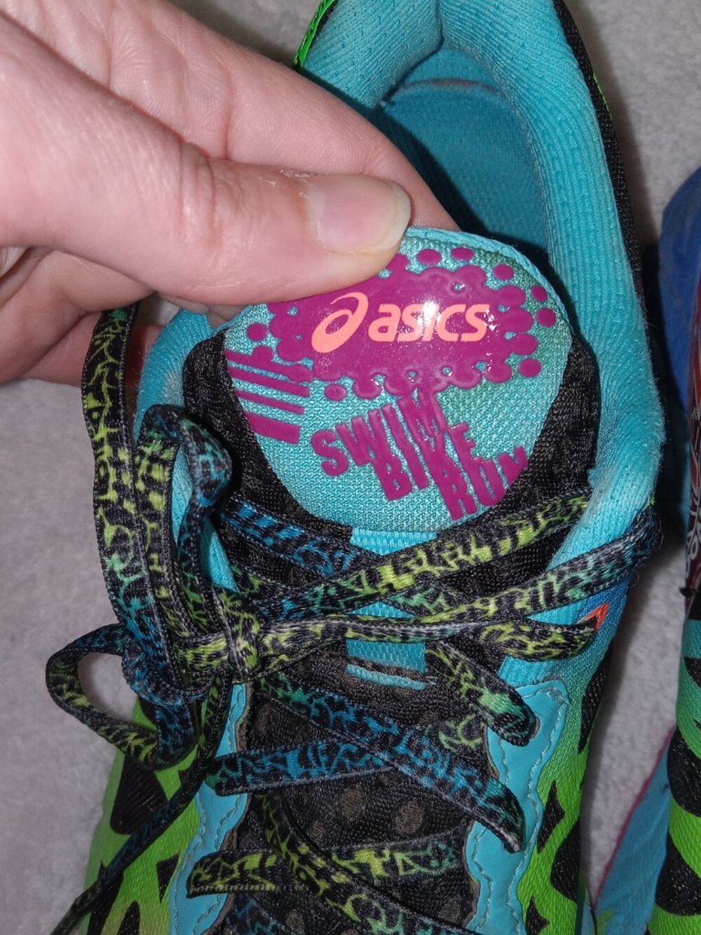 Womens ASICS Gel-Noosa Tri 9 Running Shoes Size 9 Triathlon Black Blue T458N - Picture 16 of 16